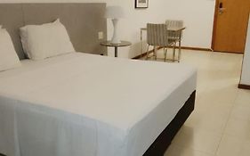 Flat 01 Celita Franca Business